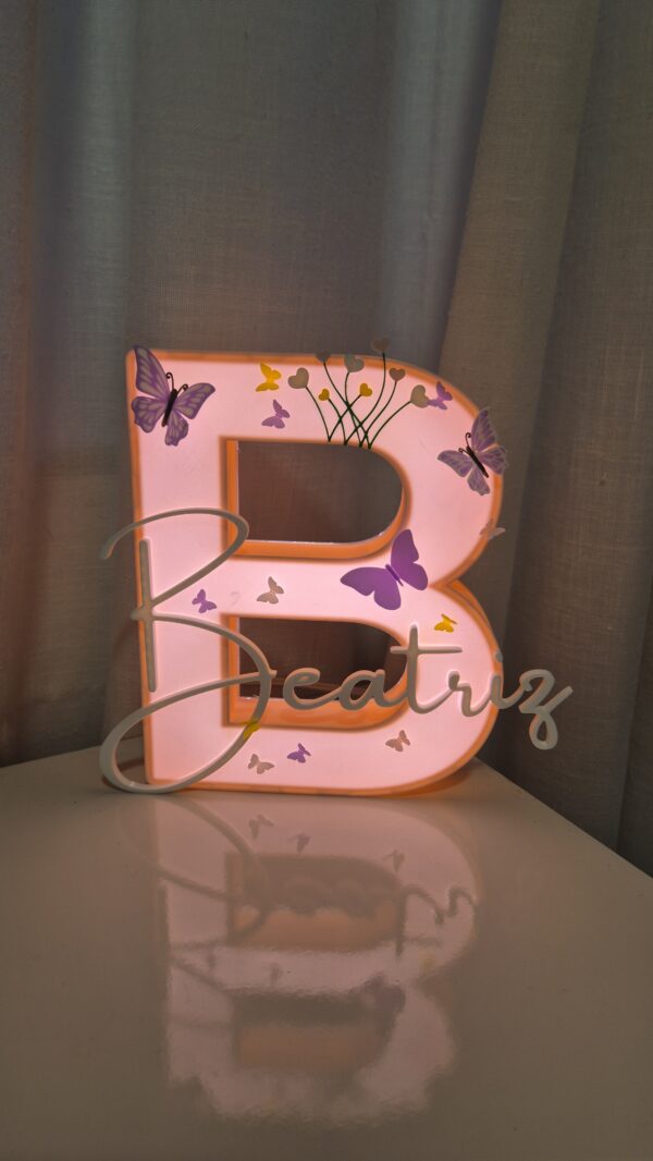 Luminária infantil personalizada