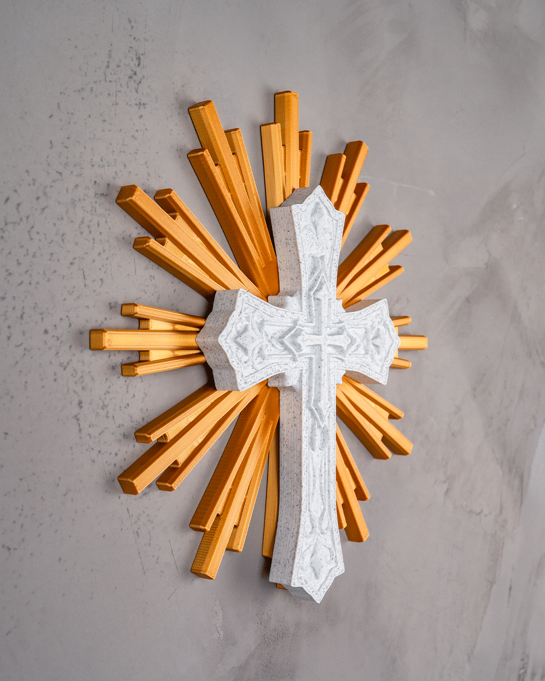 Cruz Sagrada com Resplendor Dourado – Mesa ou Parede - Imagem 7
